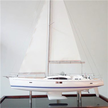 Model Kapal Layar Moden